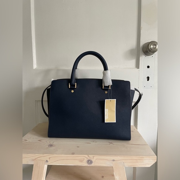 Michael Kors Selma Satchel Saffiano Leather Size LG in Navy - Picture 3 of 4